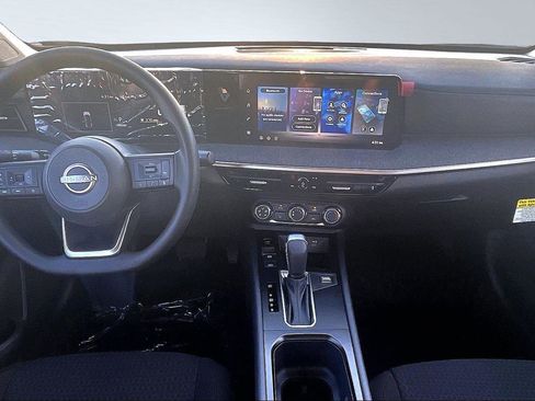 New 2026 Nissan Kicks S image 6