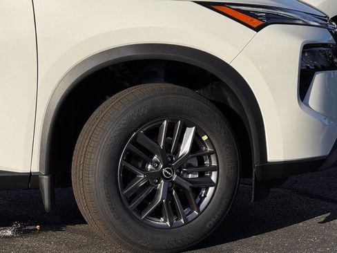 New 2025 Nissan Rogue S AWD/4WD image 4