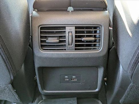 Used 2023 Nissan Rogue SV image 17