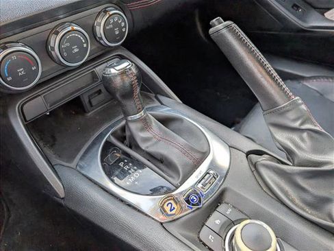 Used 2019 MAZDA MX-5 Miata Grand Touring image 13