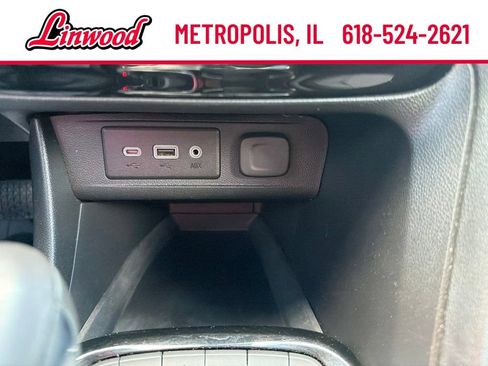 Used 2021 Buick Encore GX Preferred FWD image 21