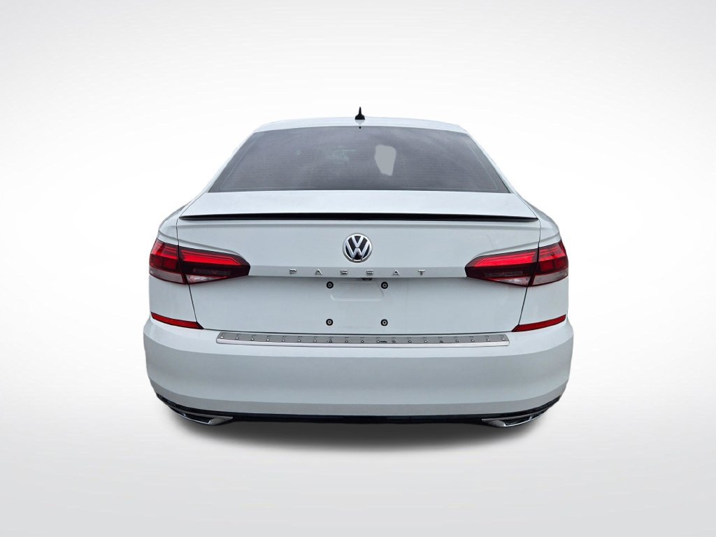 Used 2021 Volkswagen Passat 2.0T R-Line FWD image 6