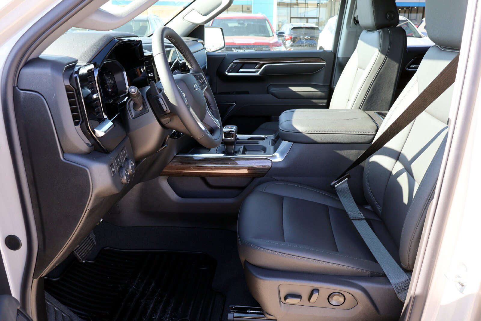 New 2026 Chevrolet Silverado 1500 RST w/ Convenience Package II AWD/4WD image 24