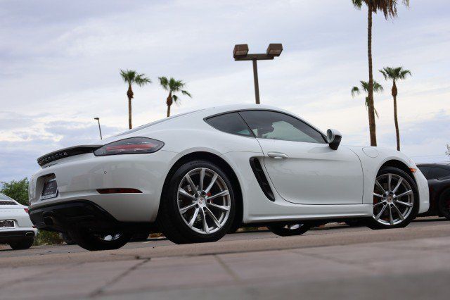 Used 2018 Porsche 718 Cayman RWD image 19