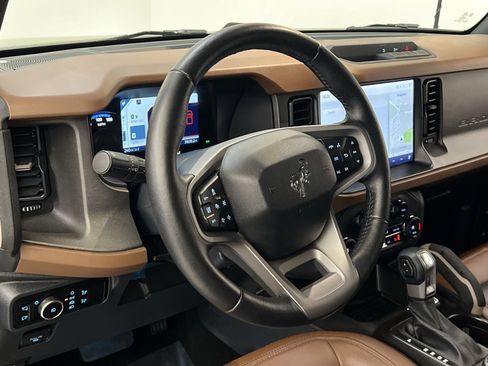 Used 2024 Ford Bronco Outer Banks image 14