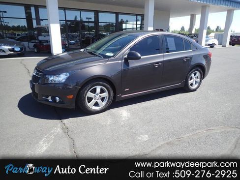 Used 2014 Chevrolet Cruze LT w/ RS Package FWD image 1