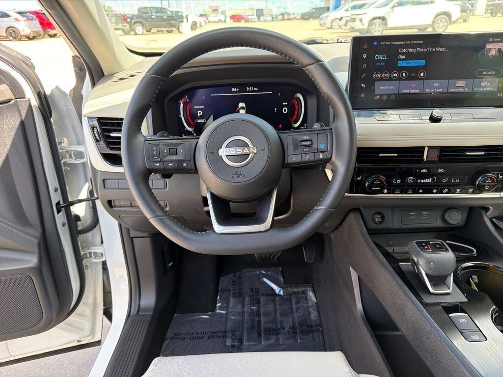 Used 2024 Nissan Rogue SL w/ SL Premium Package AWD/4WD image 13
