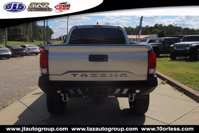 Used 2020 Toyota Tacoma SR AWD/4WD image 6