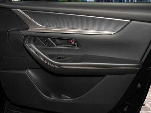 New 2026 MAZDA CX-90 3.3 Turbo w/ Preferred Package AWD/4WD image 17