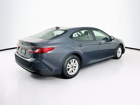 Used 2025 Toyota Camry LE image 9