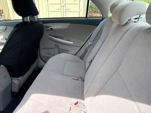 Used 2011 Toyota Corolla LE FWD image 13