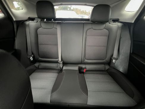 Used 2025 Chevrolet Trax LT image 39