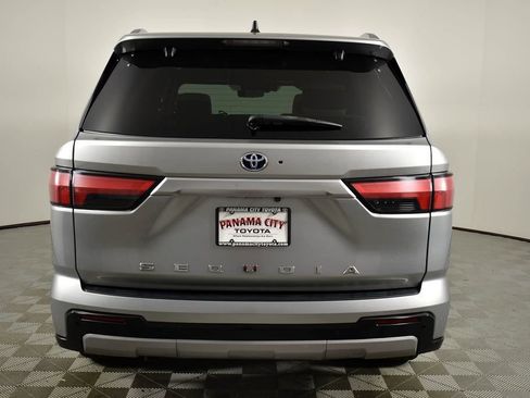 Used 2024 Toyota Sequoia Capstone AWD/4WD image 7