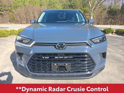 Used 2024 Toyota Grand Highlander XLE image 11