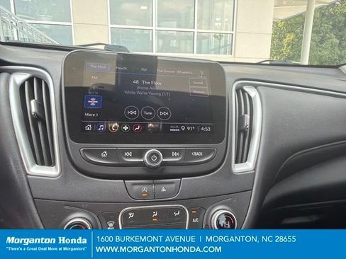Used 2022 Chevrolet Malibu LT w/ Leather Package FWD image 9
