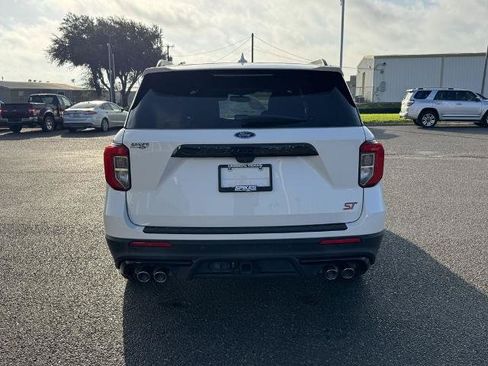 Certified 2023 Ford Explorer ST w/ Equipment Group 401A AWD/4WD image 4