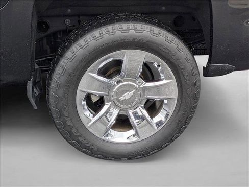 Used 2018 Chevrolet Silverado 1500 LTZ w/ Sport Package image 21