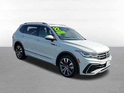 Used 2022 Volkswagen Tiguan SEL R-Line image 3