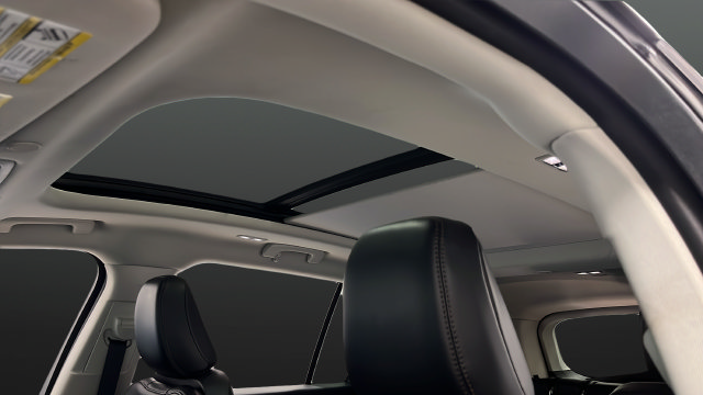 Used 2025 Lincoln Aviator AWD image 11