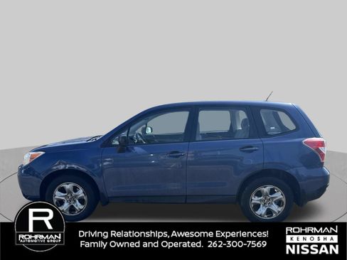 Used 2014 Subaru Forester 2.5i AWD/4WD image 2
