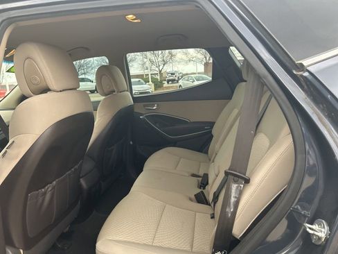 Used 2018 Hyundai Santa Fe Sport w/ 2.4L Value Package 02 image 9