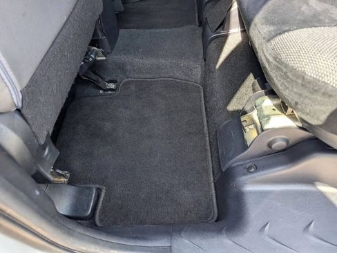Used 2007 Mitsubishi Outlander LS AWD/4WD image 29
