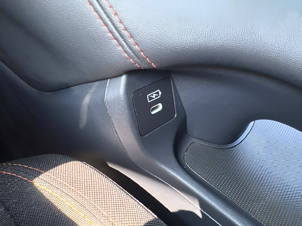 Certified 2024 Honda HR-V Sport image 32