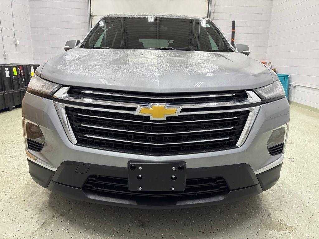Used 2023 Chevrolet Traverse LT AWD/4WD image 9