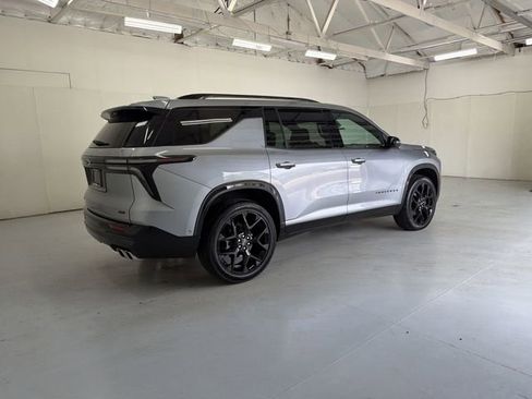 Certified 2024 Chevrolet Traverse RS image 12