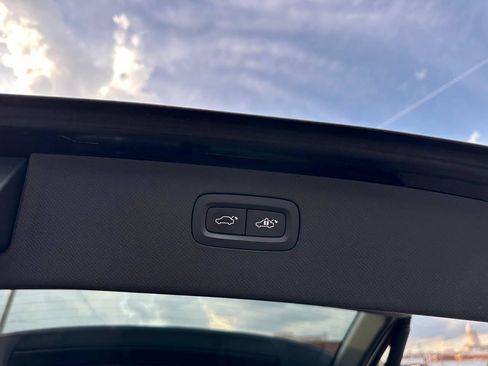 Used 2017 Volvo XC90 T6 Momentum w/ Vision Package AWD/4WD image 42