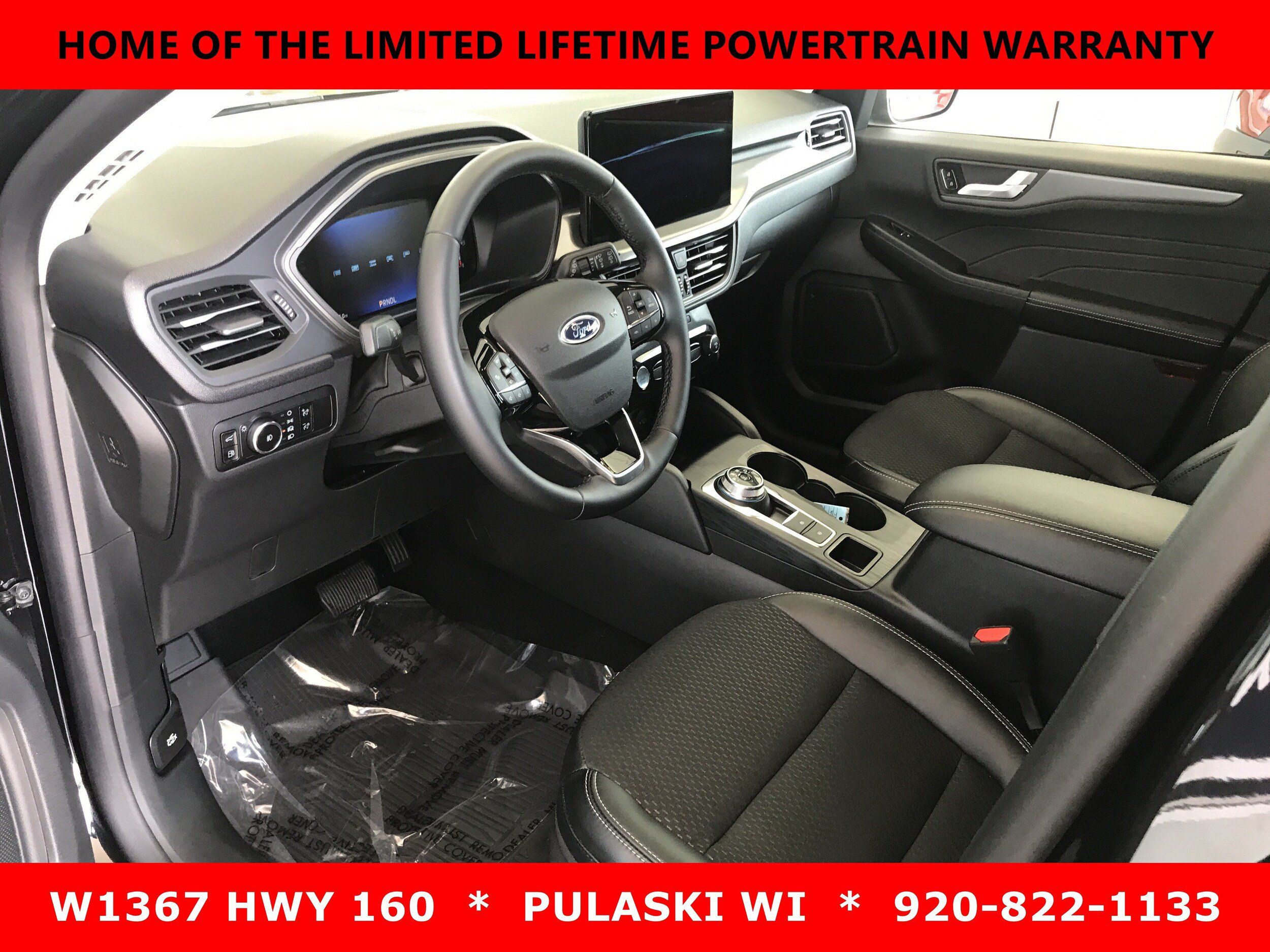 Used 2025 Ford Escape SE w/ Class II Trailer Tow Package FWD image 9
