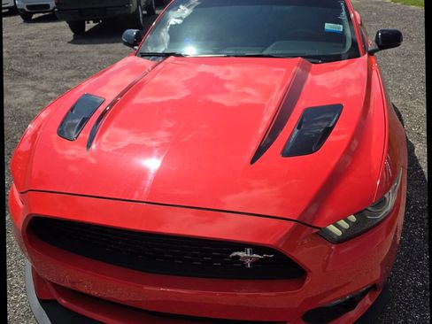 Used 2016 Ford Mustang GT Premium RWD image 15