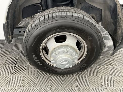 Used 2024 RAM 3500 Tradesman image 27