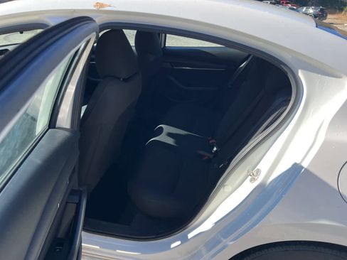 Used 2021 MAZDA MAZDA3 s image 15