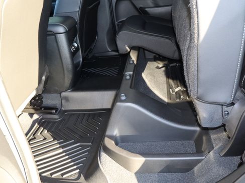 Used 2022 GMC Canyon Elevation w/ Elevation Premium Package image 23