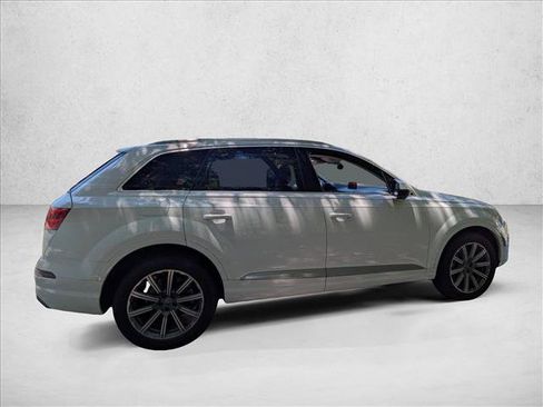 Used 2018 Audi Q7 3.0T Premium Plus w/ Premium Plus Package AWD/4WD image 4
