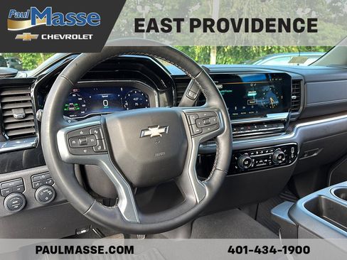 Used 2024 Chevrolet Silverado 1500 LT AWD/4WD image 13