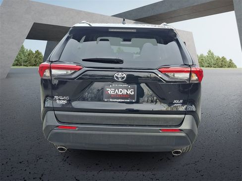 Used 2024 Toyota RAV4 XLE image 6