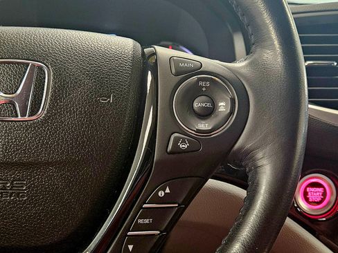 Used 2018 Honda Pilot Elite image 31