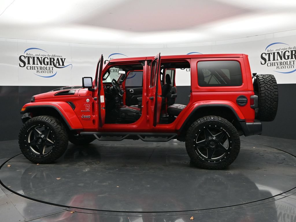 Used 2020 Jeep Wrangler Unlimited Sahara AWD/4WD image 37