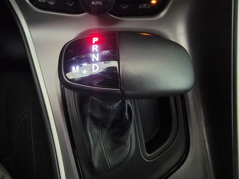 Used 2020 Dodge Challenger SXT w/ Blacktop Package RWD image 16