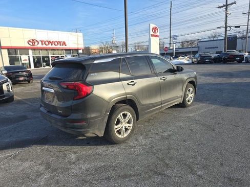 Used 2020 GMC Terrain SLE image 7