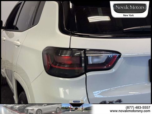 Used 2023 Jeep Compass High Altitude AWD/4WD image 8