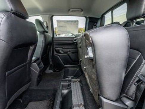 New 2025 Ford Ranger Lariat w/ FX4 Off-Road Package image 59