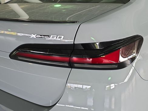 New 2026 BMW i7 xDrive60 w/ Executive Package image 8
