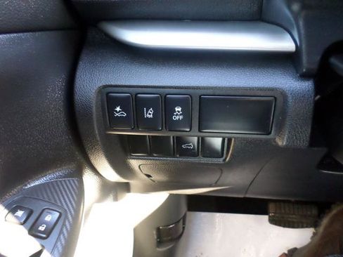 Used 2024 Mitsubishi Eclipse Cross SE image 18