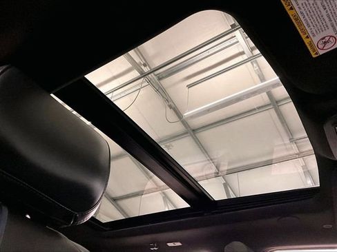 Certified 2025 Ford F350 Platinum AWD/4WD image 21