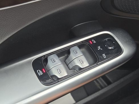 Used 2022 Mercedes-Benz C 300 4MATIC Sedan image 29