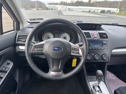 Used 2014 Subaru Impreza 2.0i Premium image 14