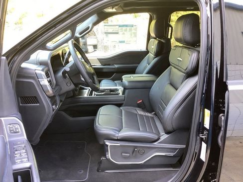 New 2026 Ford F250 Platinum w/ FX4 Off-Road Package image 26